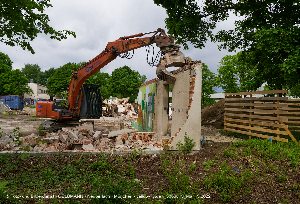 13.05.2022 - Baustelle am Haus für Kinder in Neuperlach